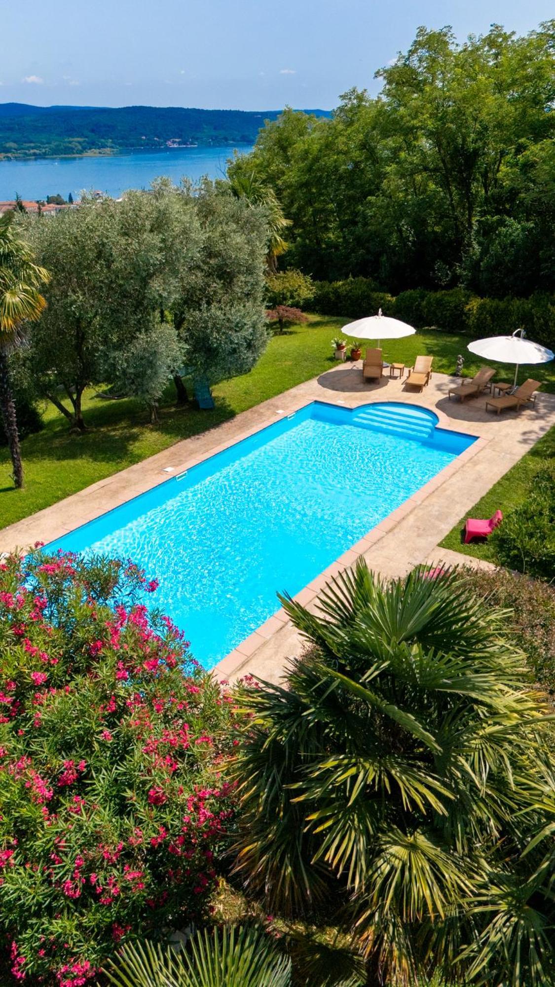 ארונה Belvedere Sul Lago מראה חיצוני תמונה